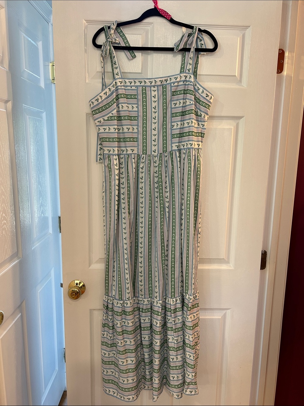 EUC Gal Meets Glam “Geraldine” Tie-Shoulder Maxi Dress (Unicorn dress 🦄)